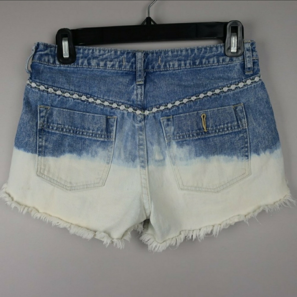 Free People Sz 24 Lowtide Eyelet  Denim Shorts - Picture 9 of 12